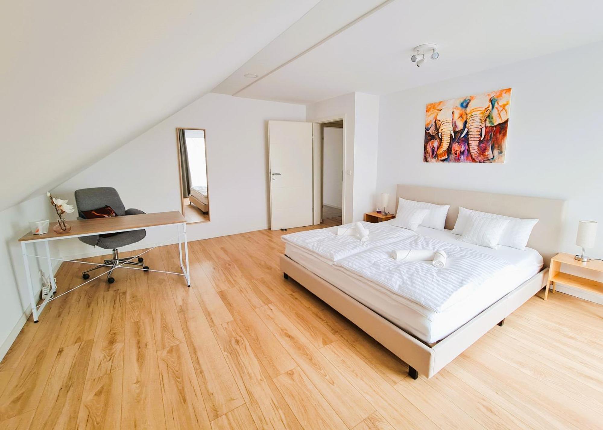 מאנכינג Apartment Naehe Airbus מראה חיצוני תמונה
